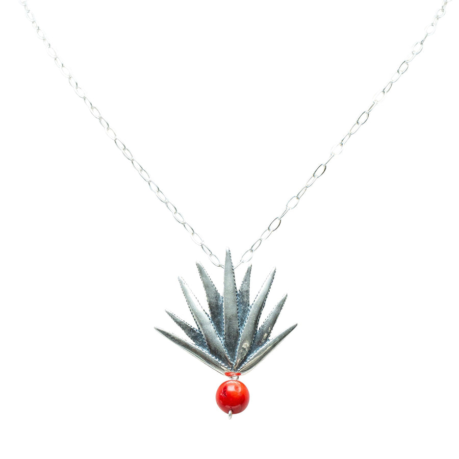 Dije Agave de Coral, joya de plata .925 – Gabriela Sánchez