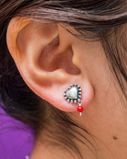 Aretes Corazón con Puntos Coral, joya de plata .925 – Gabriela Sánchez (vista 2)