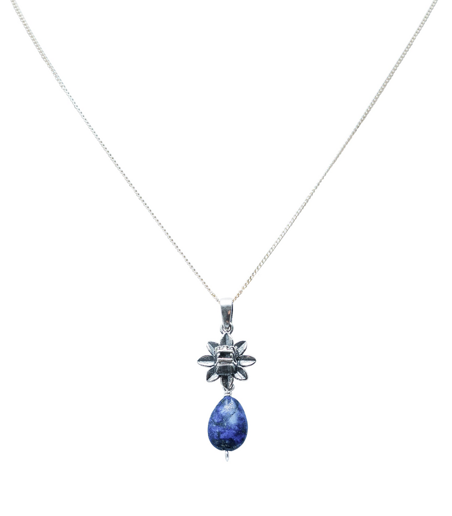 Dije Sagrado Azul, joya de plata .925, con lapislázuli – Gabriela Sánchez (vista 3)