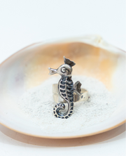 Anillo Caballito de Mar, joya de plata .925 – Gabriela Sánchez