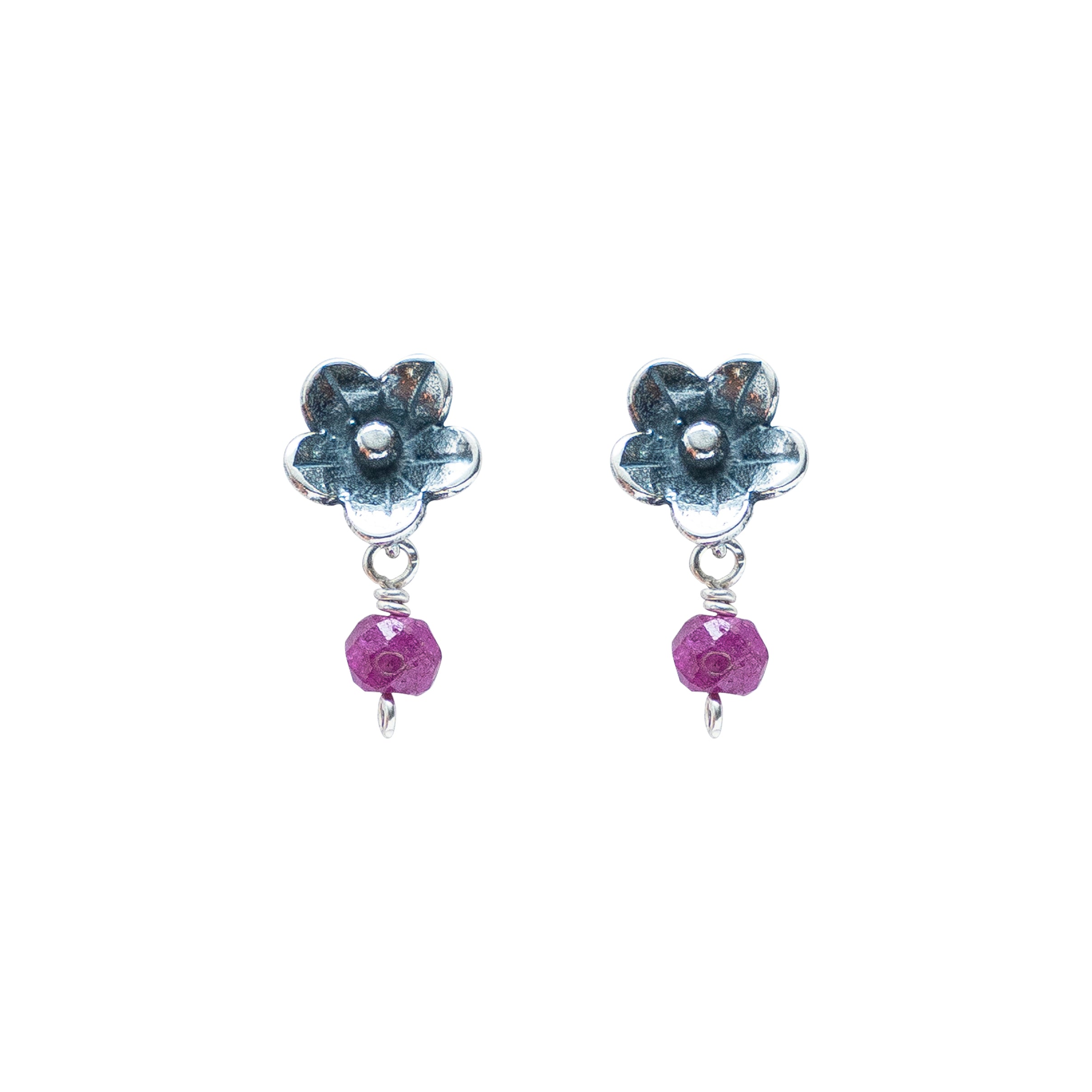 Aretes Flor del Mar, joya de plata .925, con cuarzo – Gabriela Sánchez