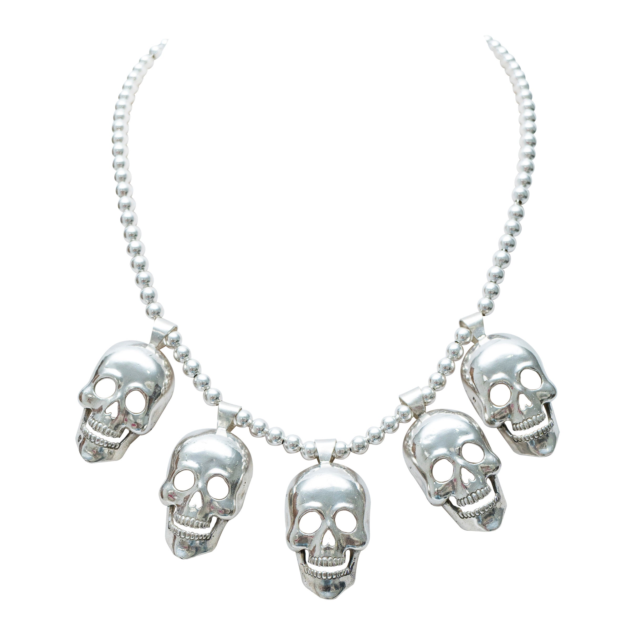Collar Cinco Cráneos, joya de plata .925 – Gabriela Sánchez (vista 2)