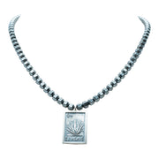 Collar Lotería Agave Maximiliana, joya de plata .925, con hematita – Gabriela Sánchez (vista 3)