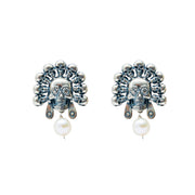 Aretes Susurros del Altar, joya de plata .925, con perla – Gabriela Sánchez