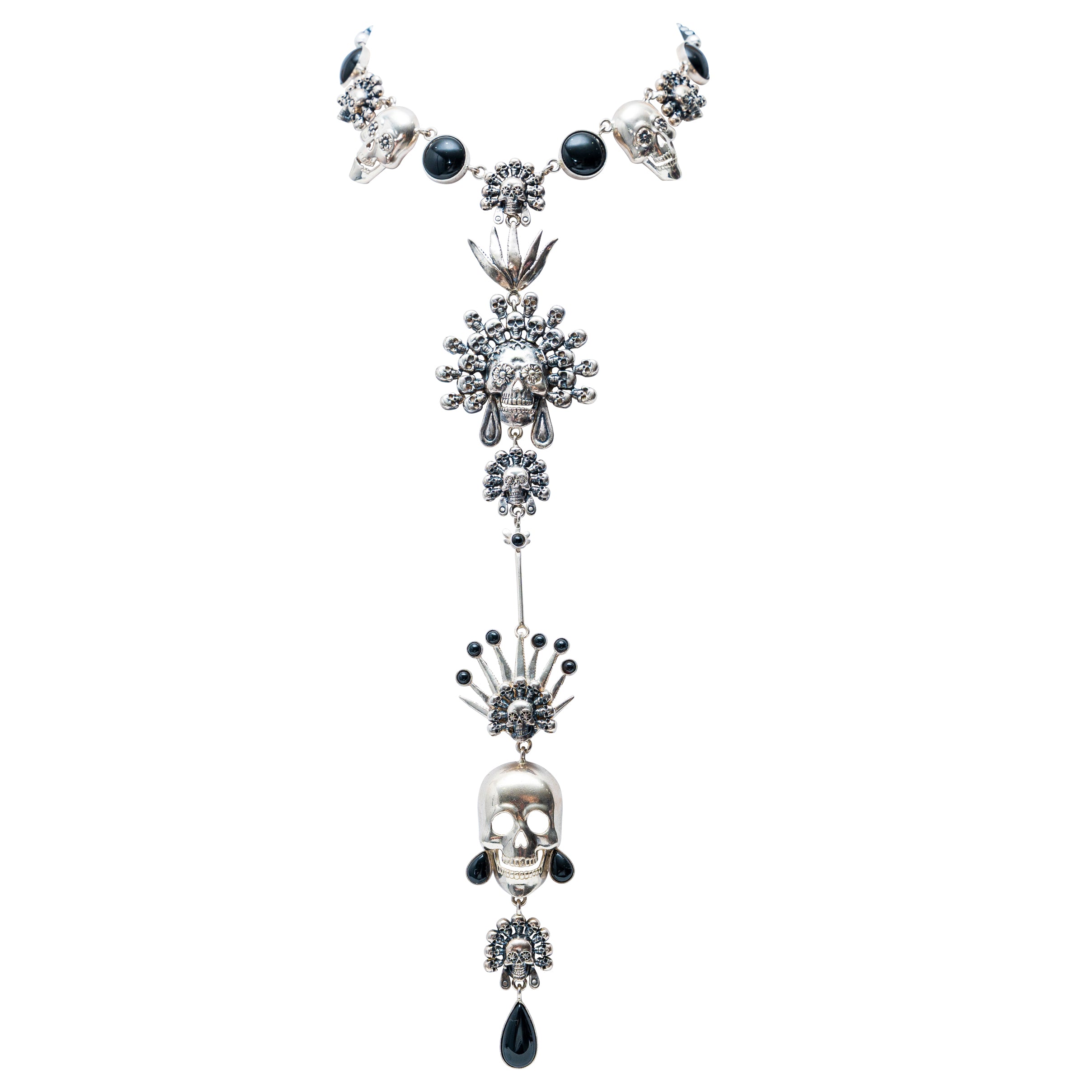 Collar Retorno de Almas, joya de plata .925, con ónix y hematita – Gabriela Sánchez (vista 2)