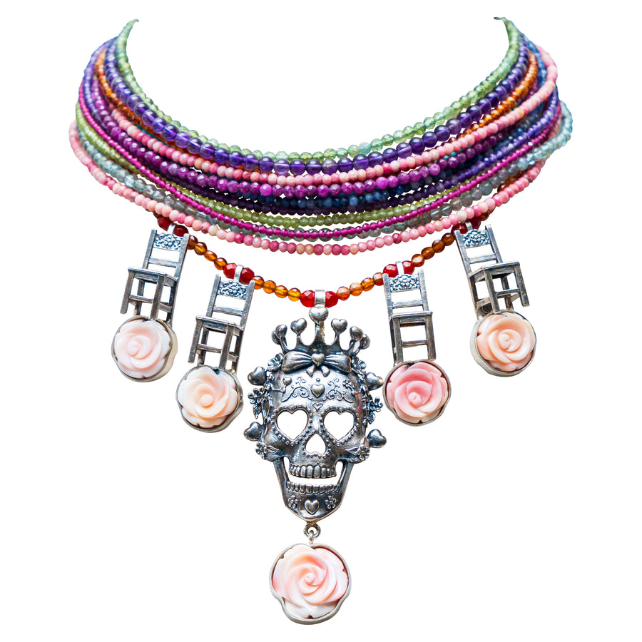 Collar La Comadre, joya de plata .925, con concha y gemas de colores – Gabriela Sánchez