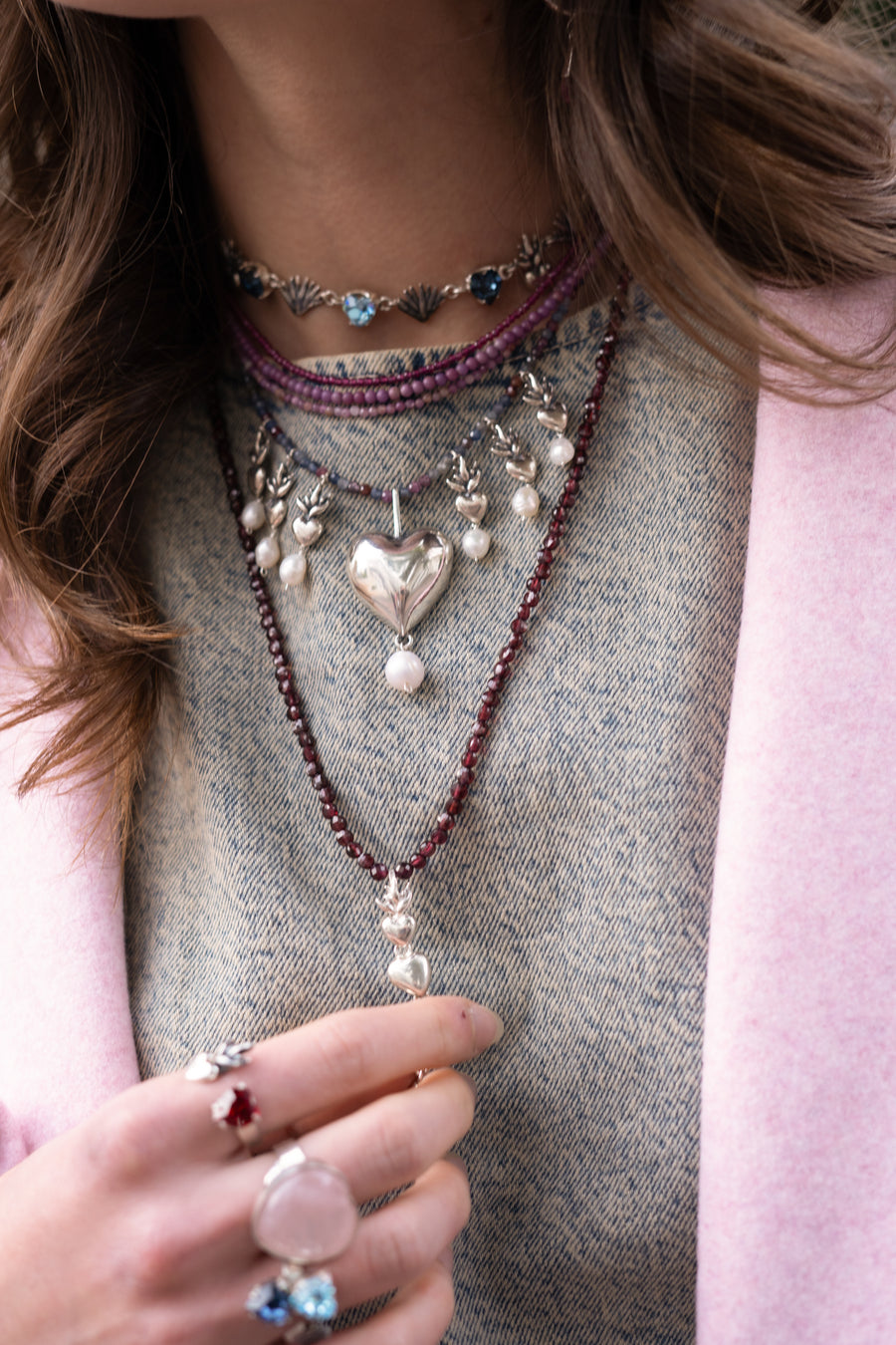 Collar Fuego Rosa, joya de plata .925, con rubí y turmalina – Gabriela Sánchez (vista 2)