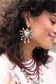 Aretes Corazones y Perlas, joya de plata .925 – Gabriela Sánchez