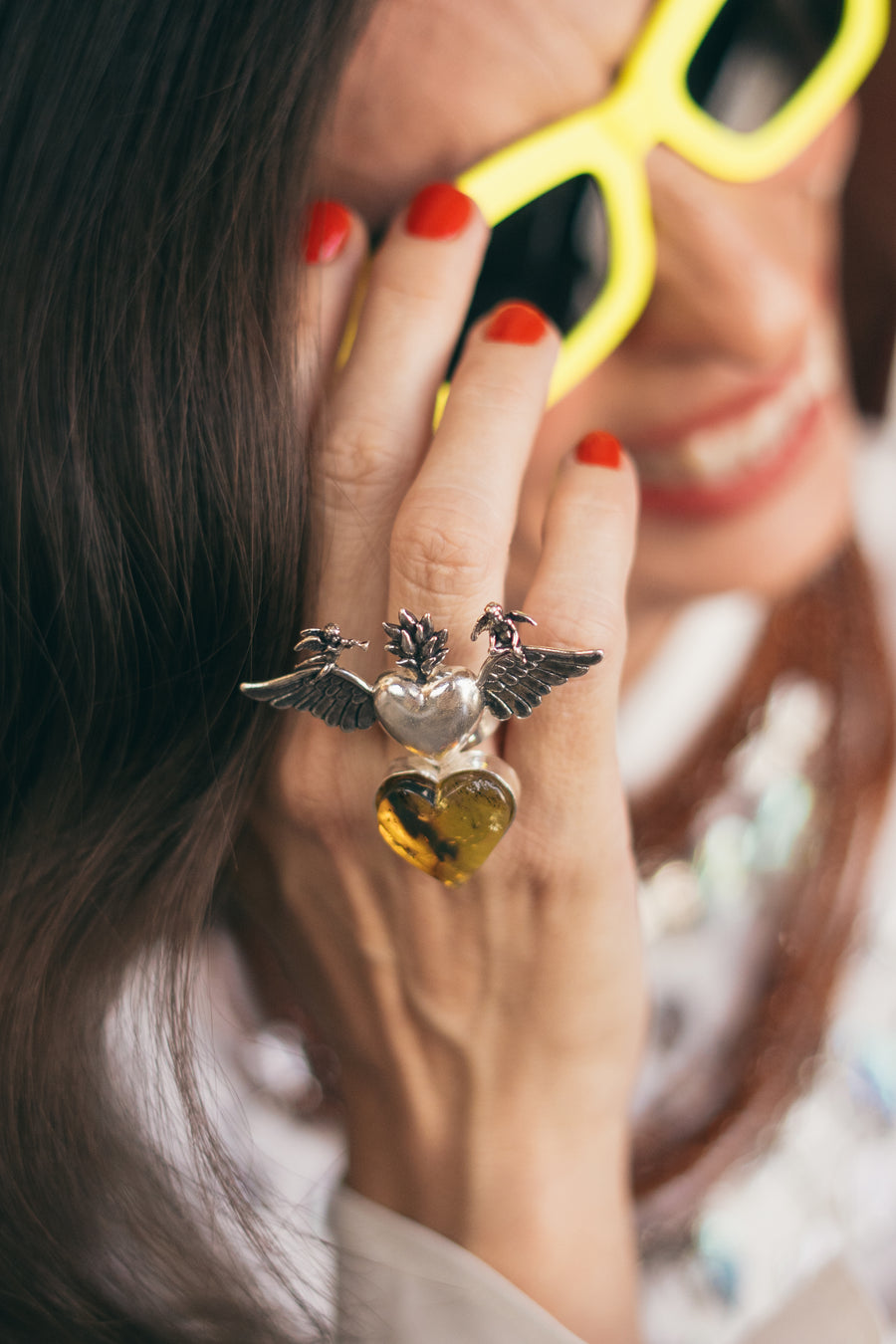 Anillo Corazón con Alas Ámbar, joya de plata .925 – Gabriela Sánchez (vista 4)