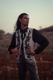 Collar Siete Direcciones, joya de plata .925, con obsidiana – Gabriela Sánchez (vista 3)