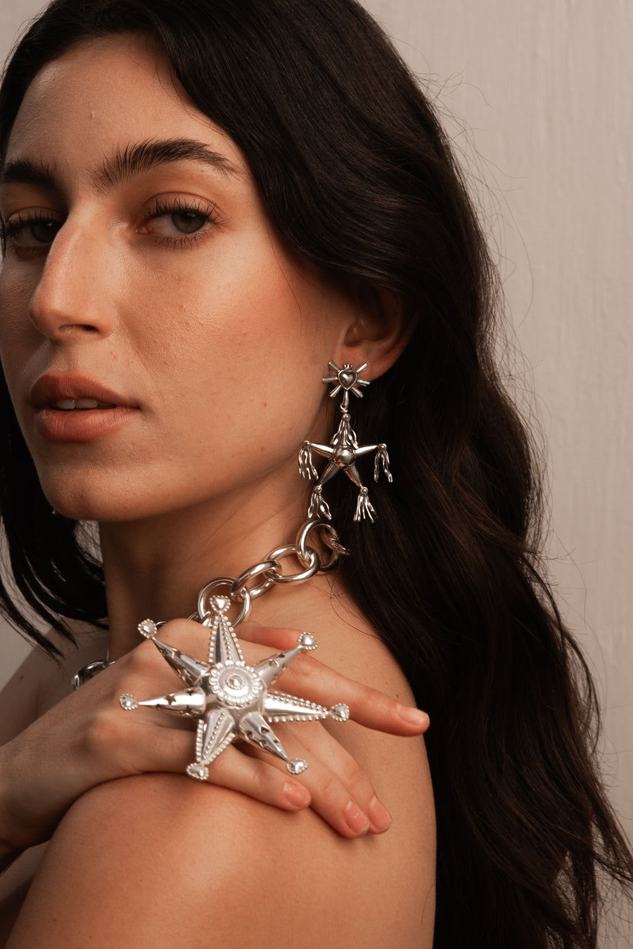 Anillo Mucha Fiesta, joya de plata .925 – Gabriela Sánchez (vista 4)