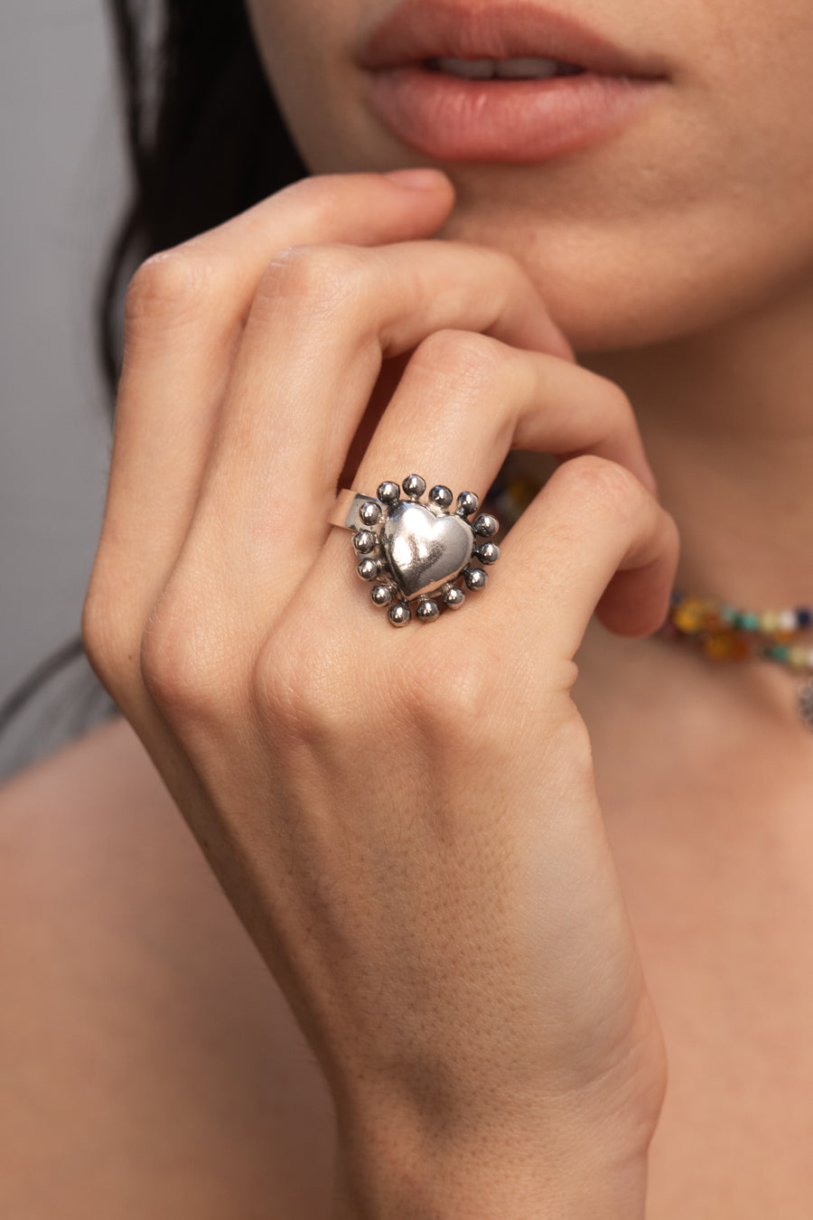 Anillo Corazón con Puntos Mediano, joya de plata .925 – Gabriela Sánchez