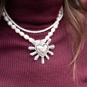 Collar Abrázame Mucho, joya de plata .925, con perla – Gabriela Sánchez (vista 2)