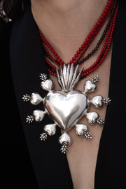Collar Corazón de Fuego, joya de plata .925, con coral y gemas de colores – Gabriela Sánchez (vista 2)