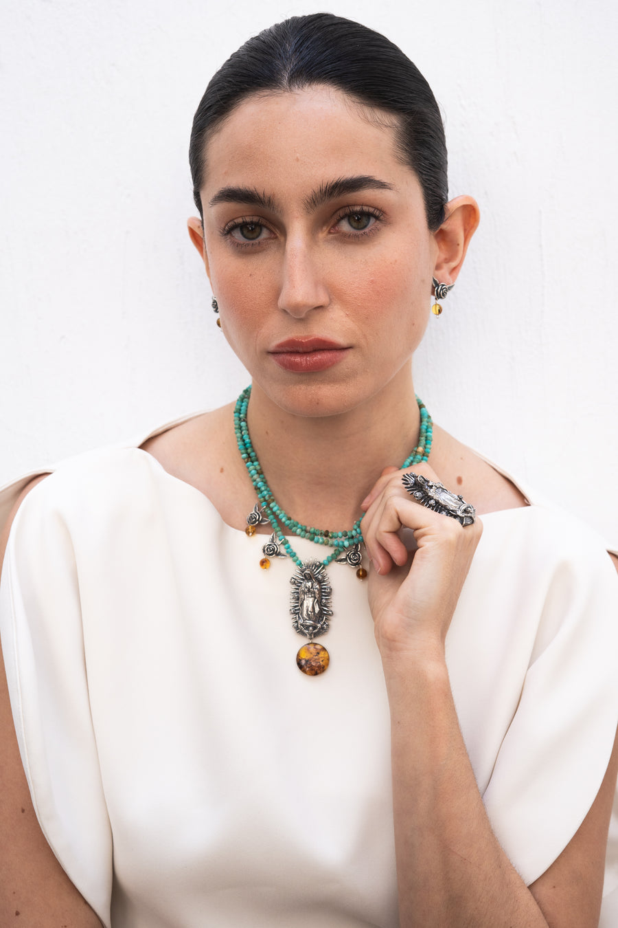 Collar Llena de Gracias, joya de plata .925, con turquesa y ámbar – Gabriela Sánchez (vista 4)