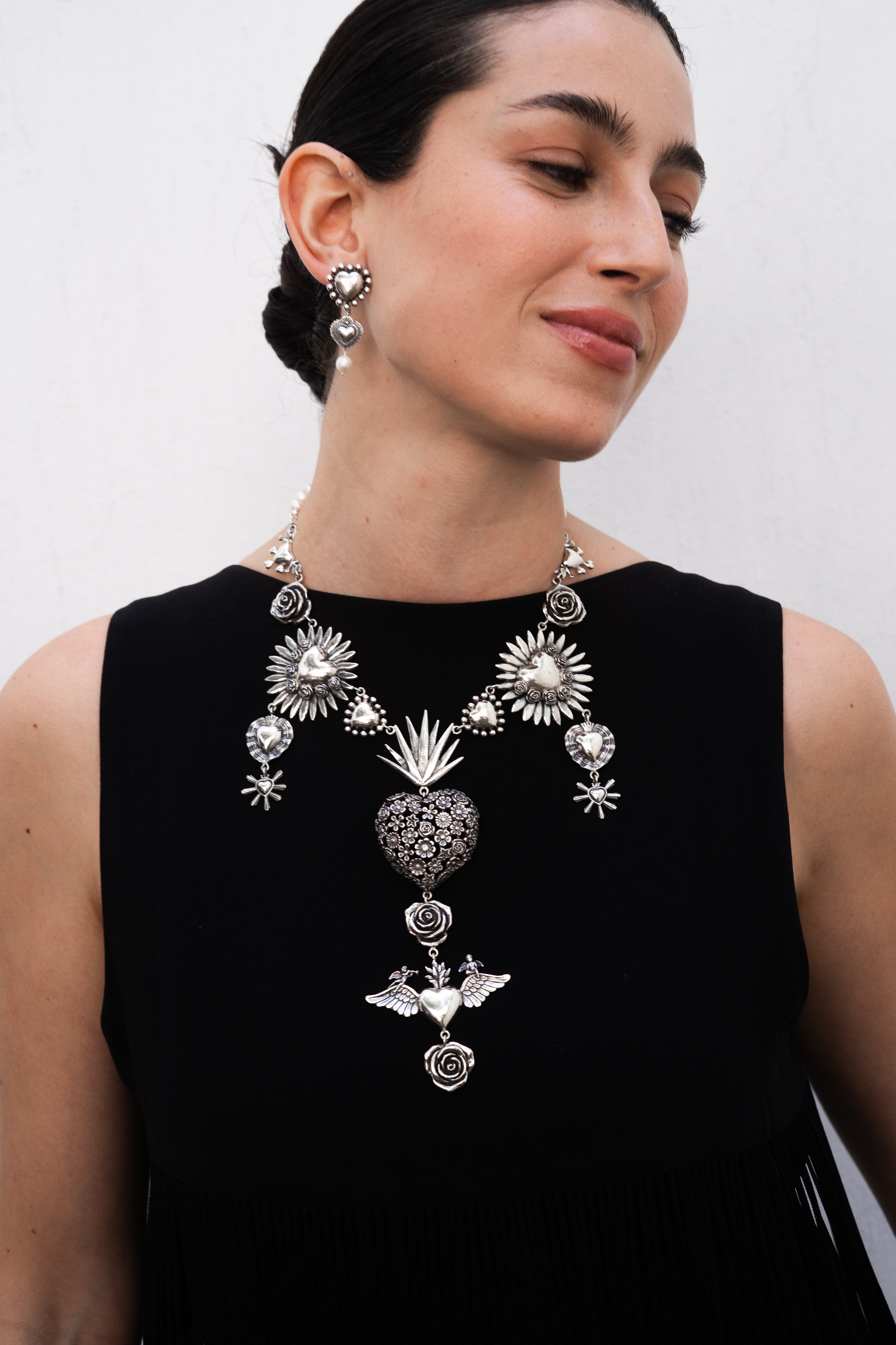 Aretes Llena de Amor con Perla, joya de plata .925 – Gabriela Sánchez (vista 2)