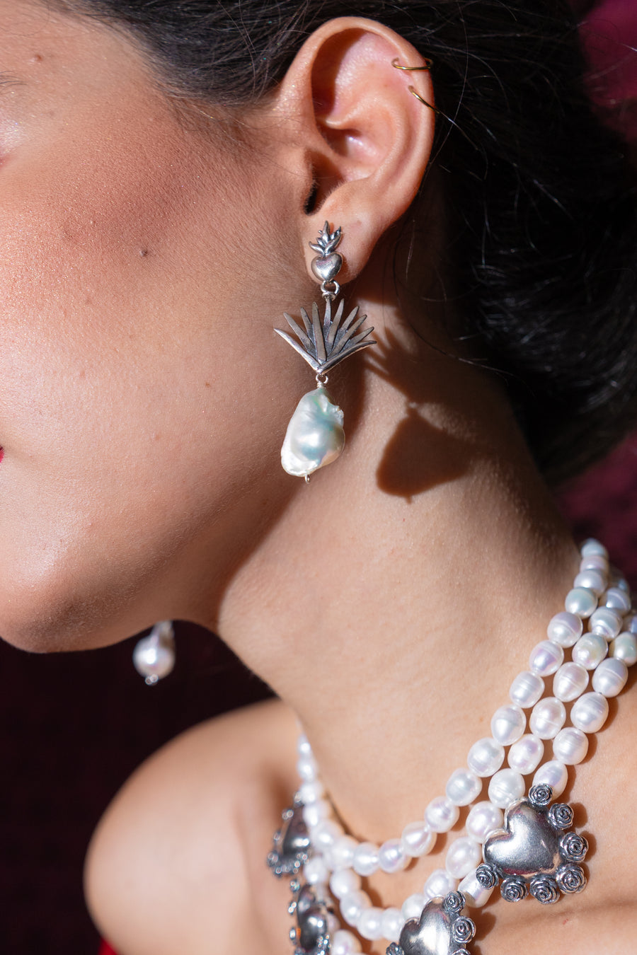 Aretes Agave Rosario, joya de plata .925, con perla – Gabriela Sánchez (vista 4)