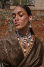 Aretes Agave Rosario, joya de plata .925, con perla – Gabriela Sánchez (vista 3)