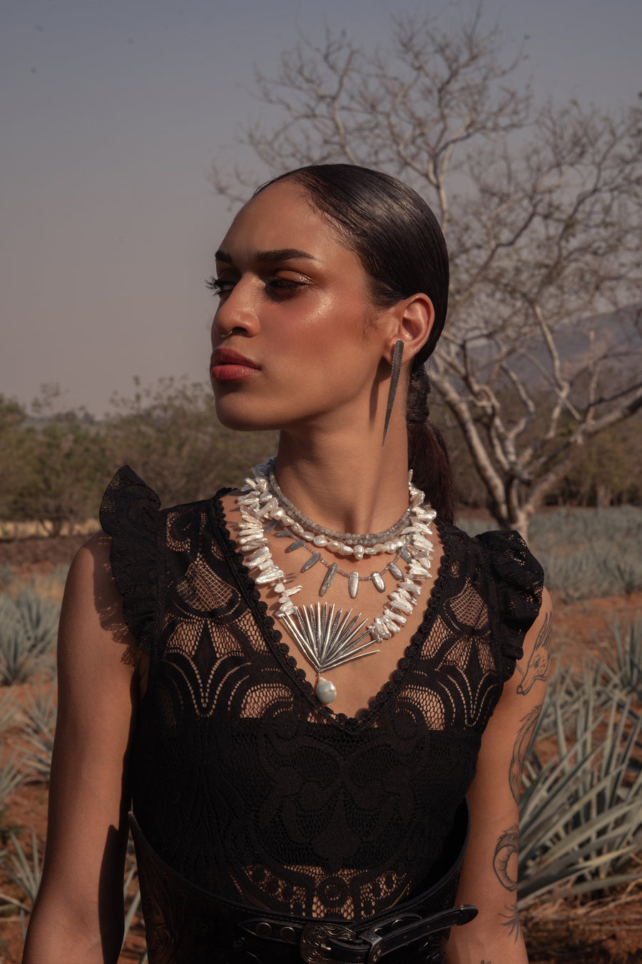 Collar Mezcal de Perlas, joya de plata .925, con cianita y labradorita – Gabriela Sánchez