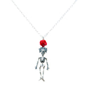 Dije Calaca Con Flor, joya de plata .925, con resina – Gabriela Sánchez