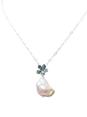 Dije Mar de Cerezo, joya de plata .925, con perla – Gabriela Sánchez (vista 2)