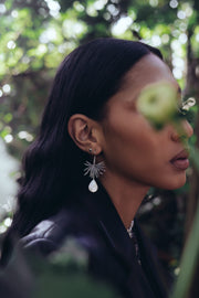 Aretes Nueva Vida, joya de plata .925, con perla – Gabriela Sánchez (vista 3)