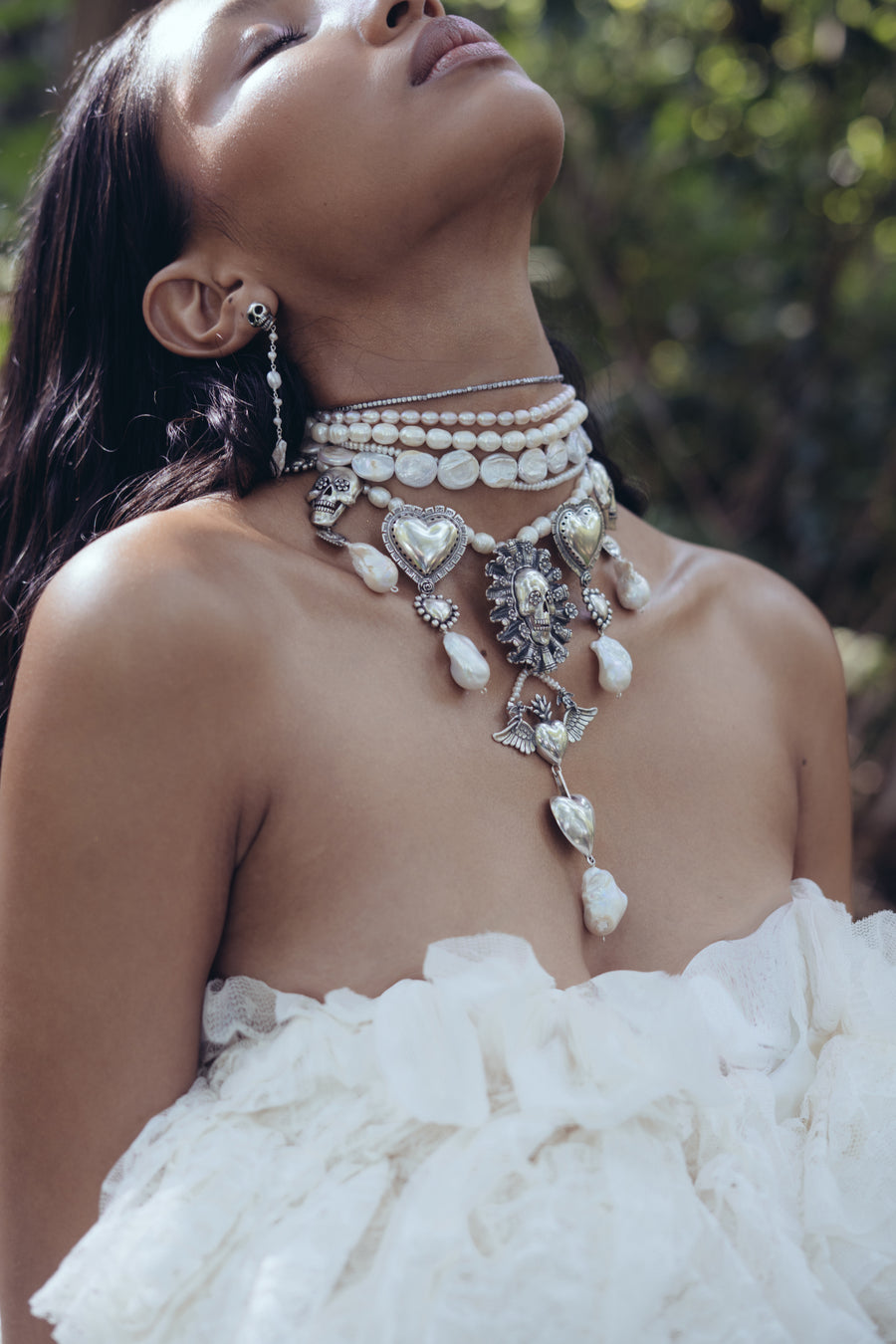Choker Exvoto de Perlas, joya de plata .925, con hematita – Gabriela Sánchez (vista 7)