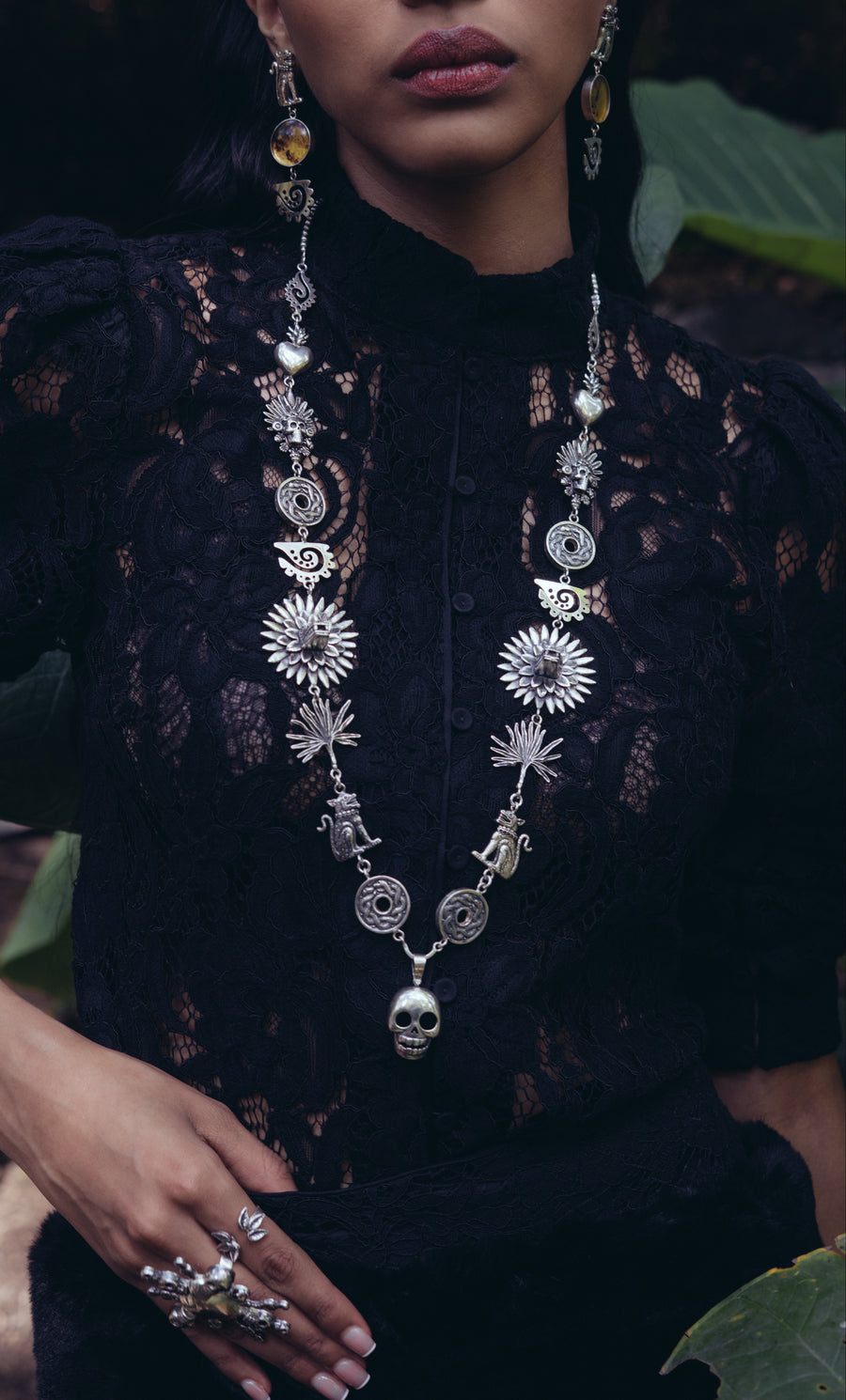 Collar Vida con Raíz, joya de plata .925 – Gabriela Sánchez (vista 3)