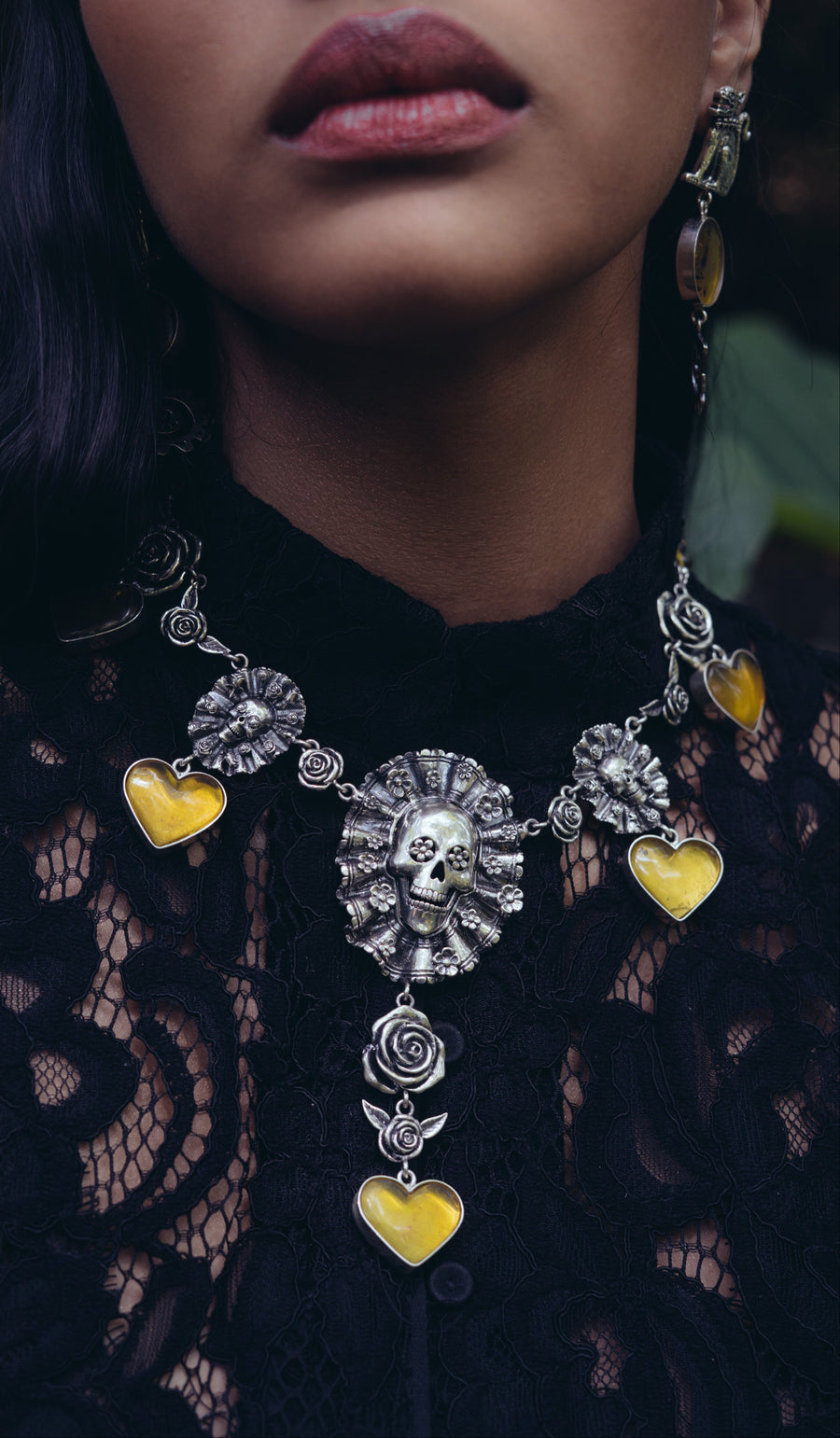Collar Corazón Tehuana, joya de plata .925, con ámbar – Gabriela Sánchez (vista 3)