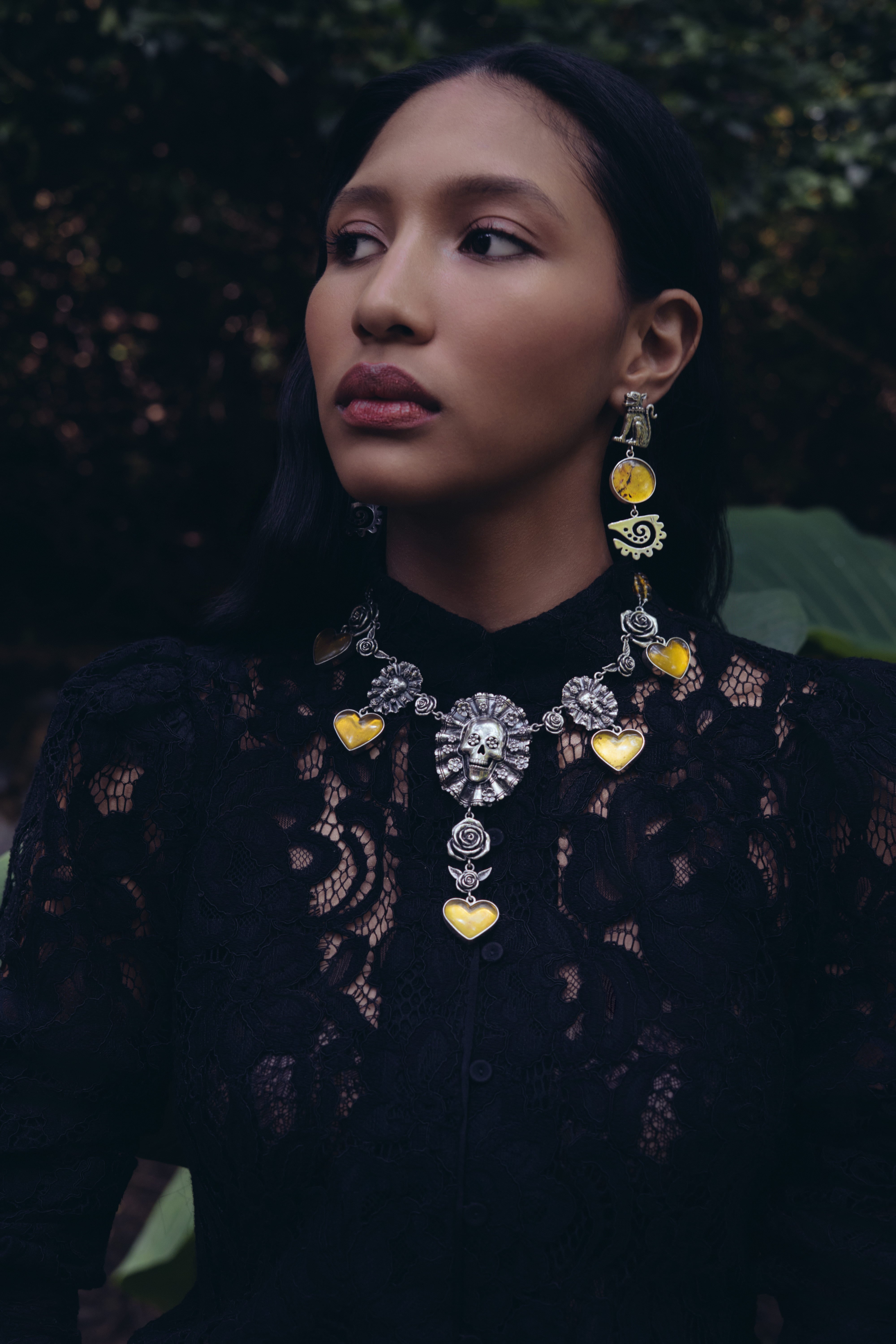 Collar Corazón Tehuana, joya de plata .925, con ámbar – Gabriela Sánchez