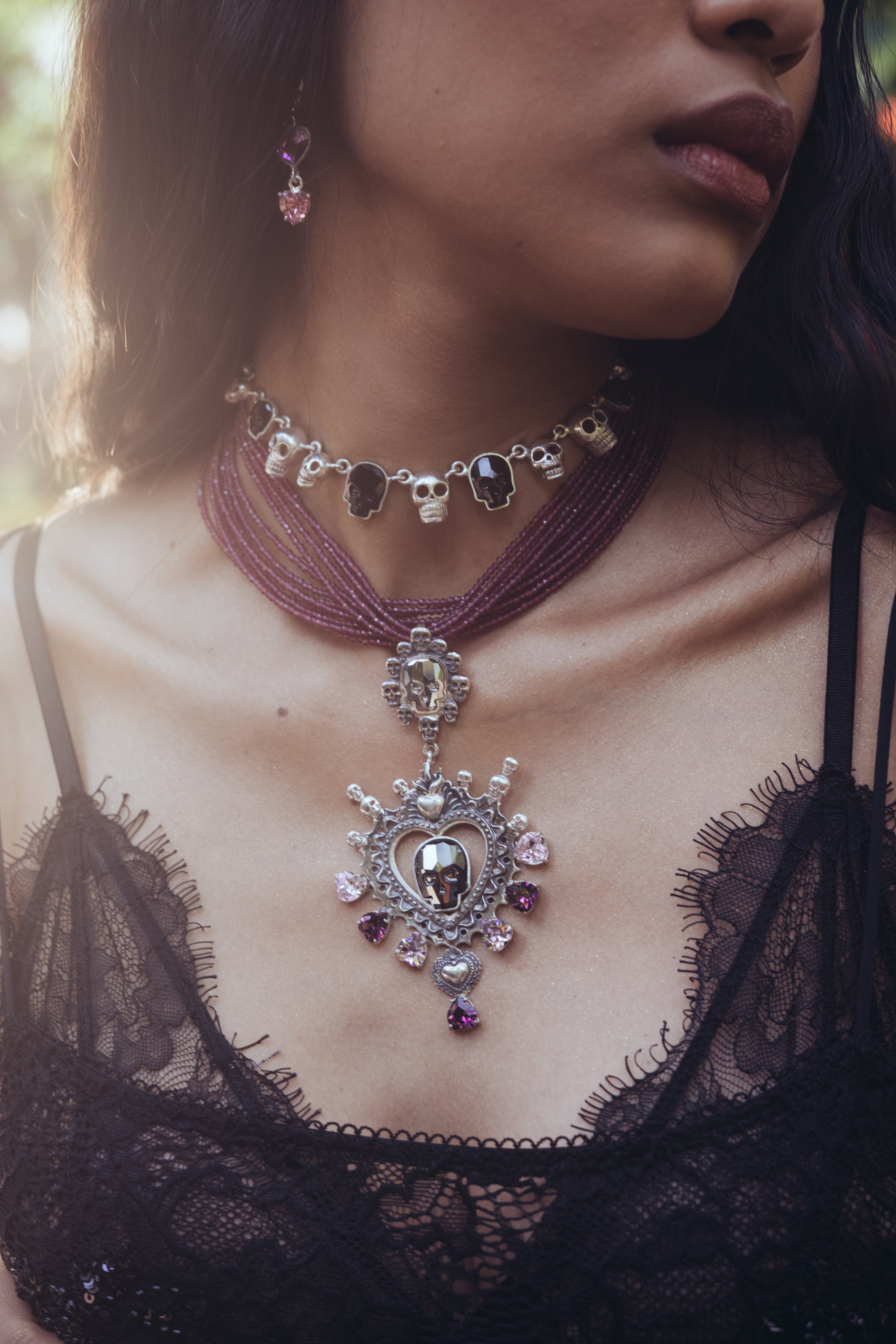 Choker Corazón de Azúcar, joya de plata .925, con rubí y cristal Swarovski – Gabriela Sánchez
