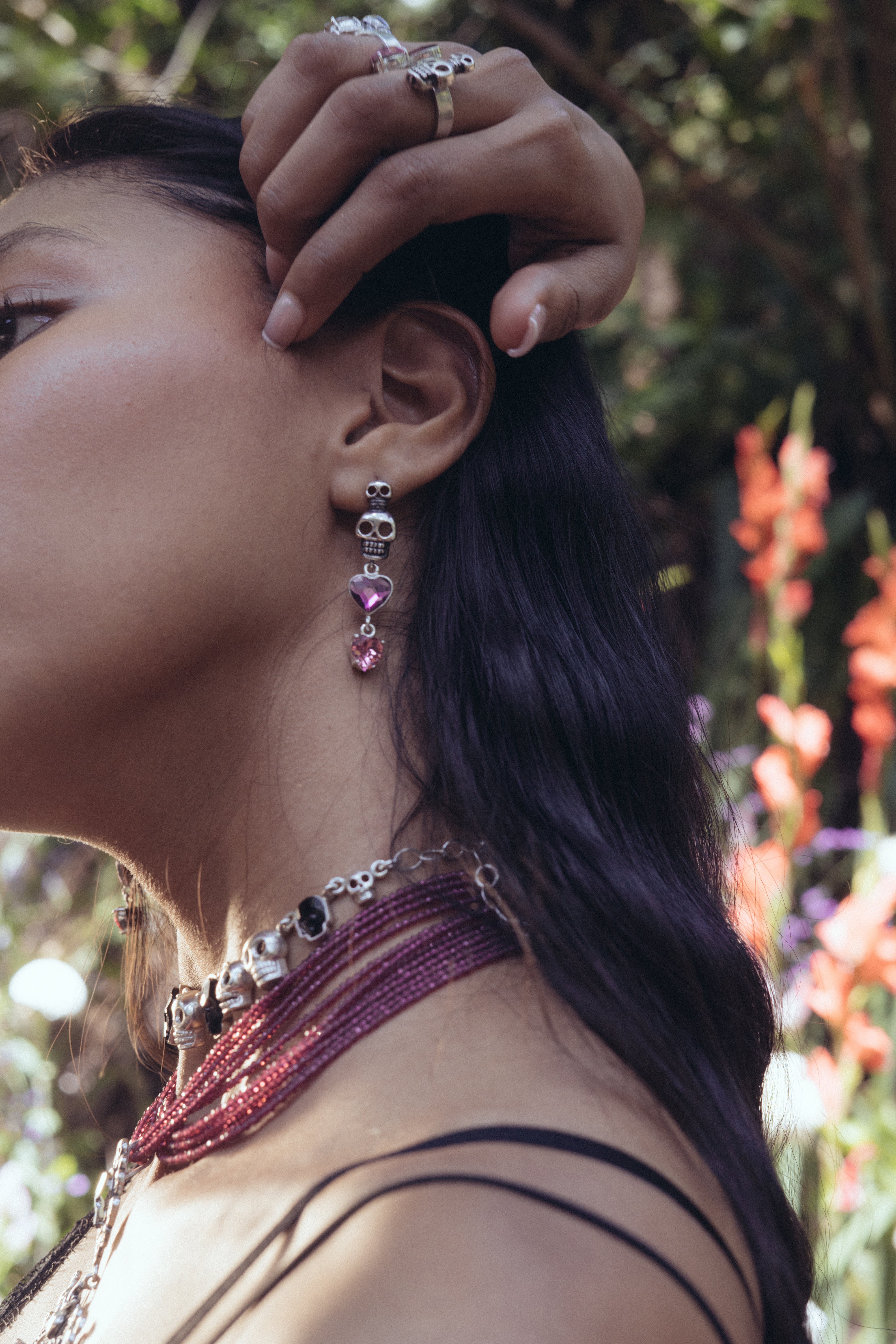 Aretes Amores Profundos, joya de plata .925, con cristal Swarovski – Gabriela Sánchez (vista 2)