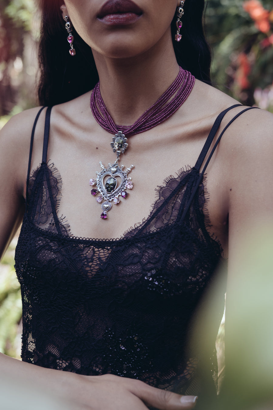 Choker Corazón de Azúcar, joya de plata .925, con rubí y cristal Swarovski – Gabriela Sánchez (vista 4)