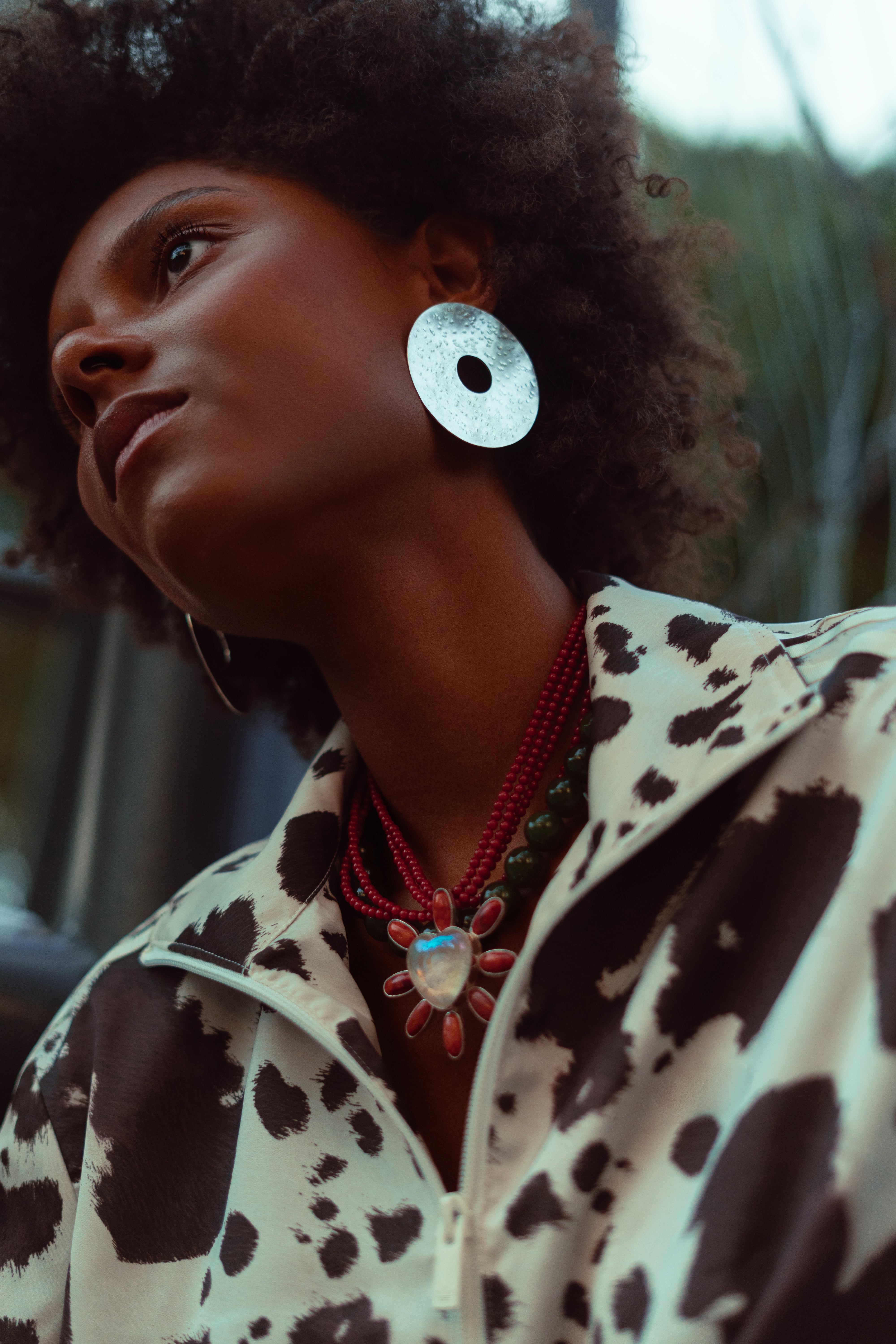 Aretes Juego de Pelota, joya de plata .925 – Gabriela Sánchez (vista 2)