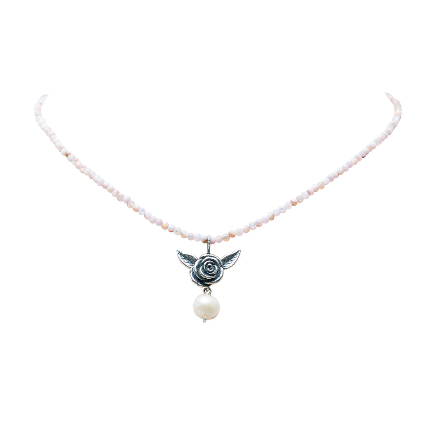 Collar Flor Rosita, joya de plata .925, con concha y perla – Gabriela Sánchez