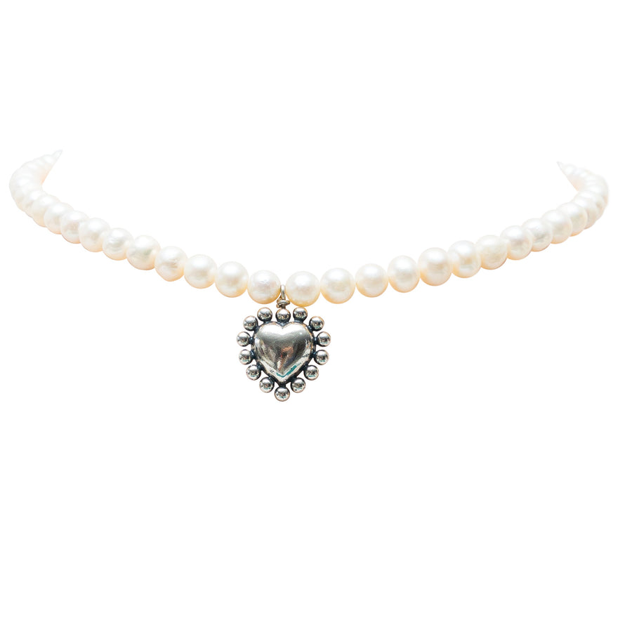Collar Corazón Puntos Perlitas, joya de plata .925, con perla – Gabriela Sánchez