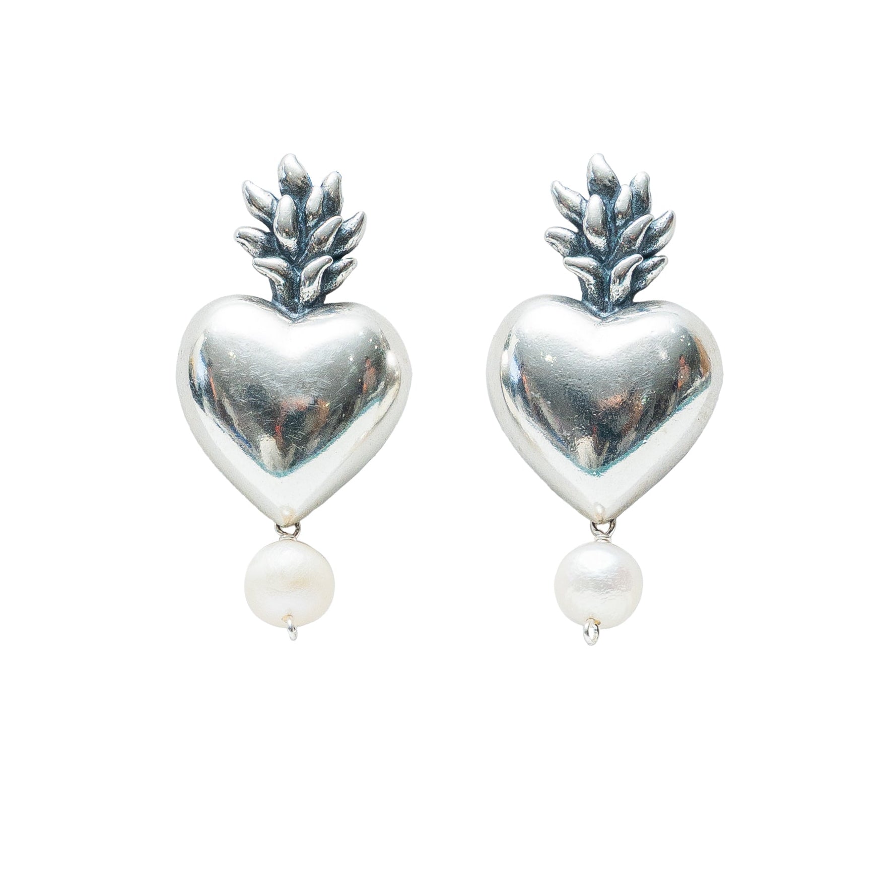 Aretes Corazón Ardiente con Perla, joya de plata .925 – Gabriela Sánchez