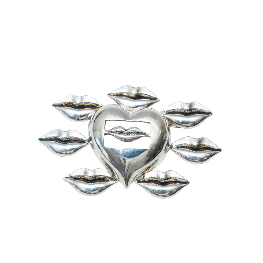 Broche Muchos Besitos, joya de plata .925 – Gabriela Sánchez