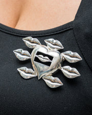 Broche Muchos Besitos, joya de plata .925 – Gabriela Sánchez (vista 4)