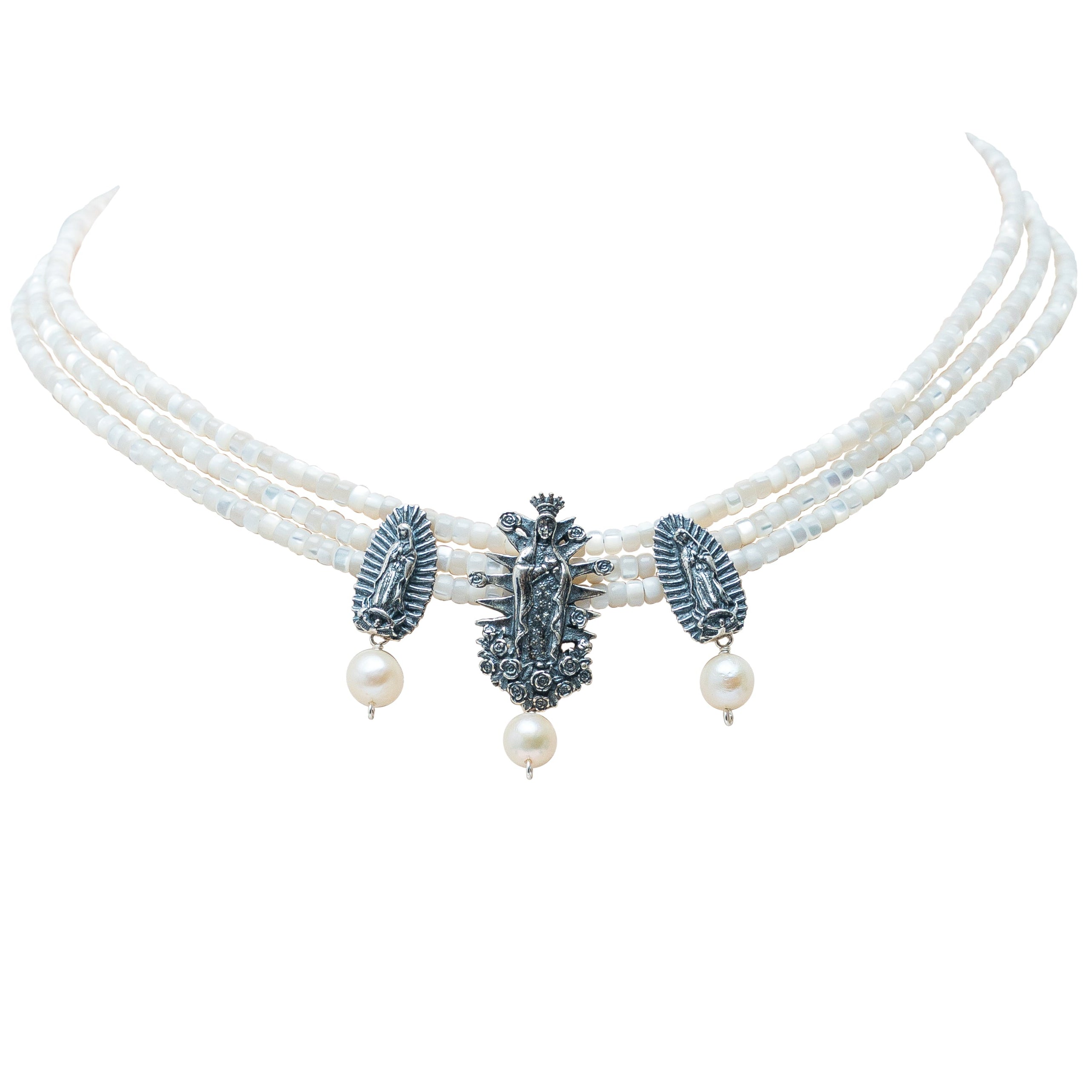 Collar Divina Compañía, joya de plata .925, con perla y concha – Gabriela Sánchez