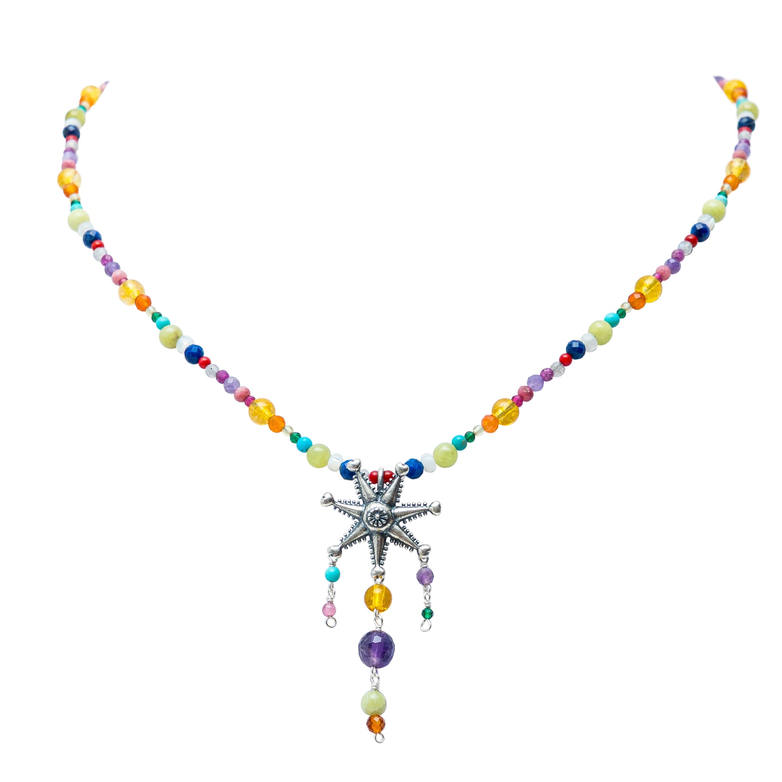 Collar Dulces de la Piñata, joya de plata .925, con coral y labradorita – Gabriela Sánchez