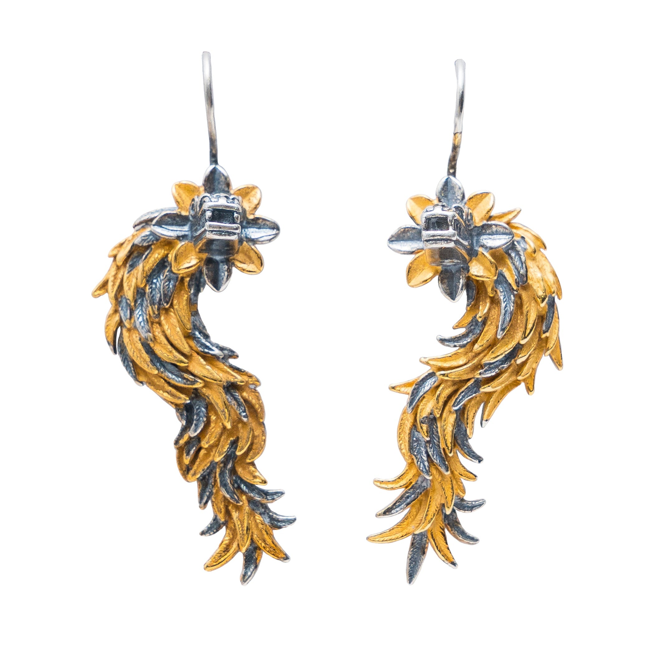 Aretes Quetzalcóatl Dorado, joya de plata .925 – Gabriela Sánchez