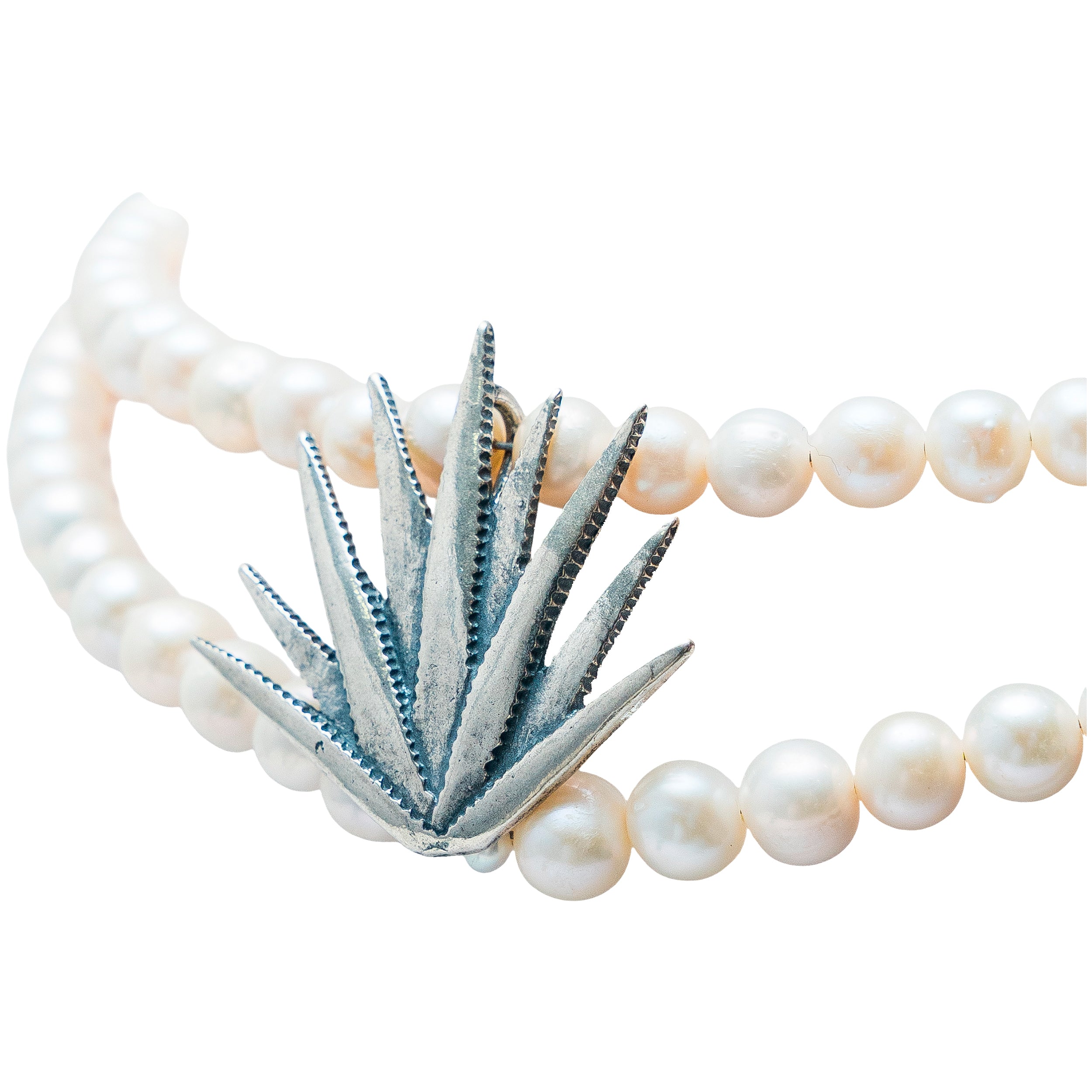 Gargantilla Luz de Agave, joya de plata .925, con perla – Gabriela Sánchez
