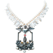 Collar Retablo de Guadalupe, joya de plata .925, con perla y rodocosita – Gabriela Sánchez (vista 2)