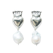 Aretes Corazón Corona Perla Barroca, joya de plata .925 – Gabriela Sánchez