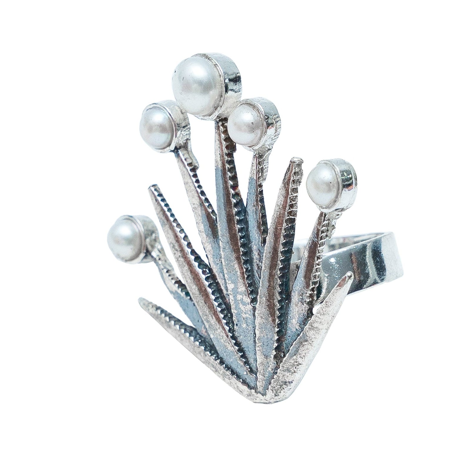 Anillo Raíces del Tiempo, joya de plata .925, con perla – Gabriela Sánchez