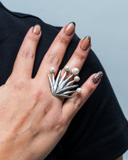 Anillo Raíces del Tiempo, joya de plata .925, con perla – Gabriela Sánchez (vista 4)