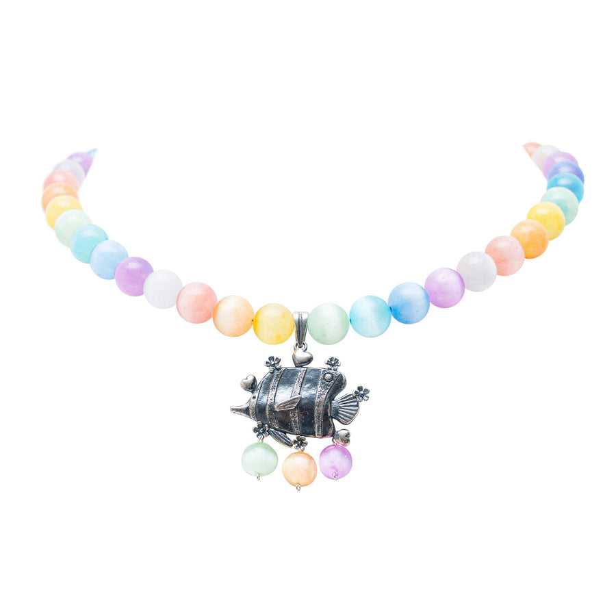 Collar Pez Encanto, joya de plata .925, con selenita – Gabriela Sánchez
