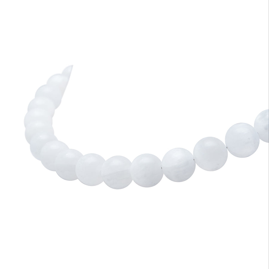 Collar Luciérnagas, joya de plata .925, con selenita – Gabriela Sánchez (vista 6)