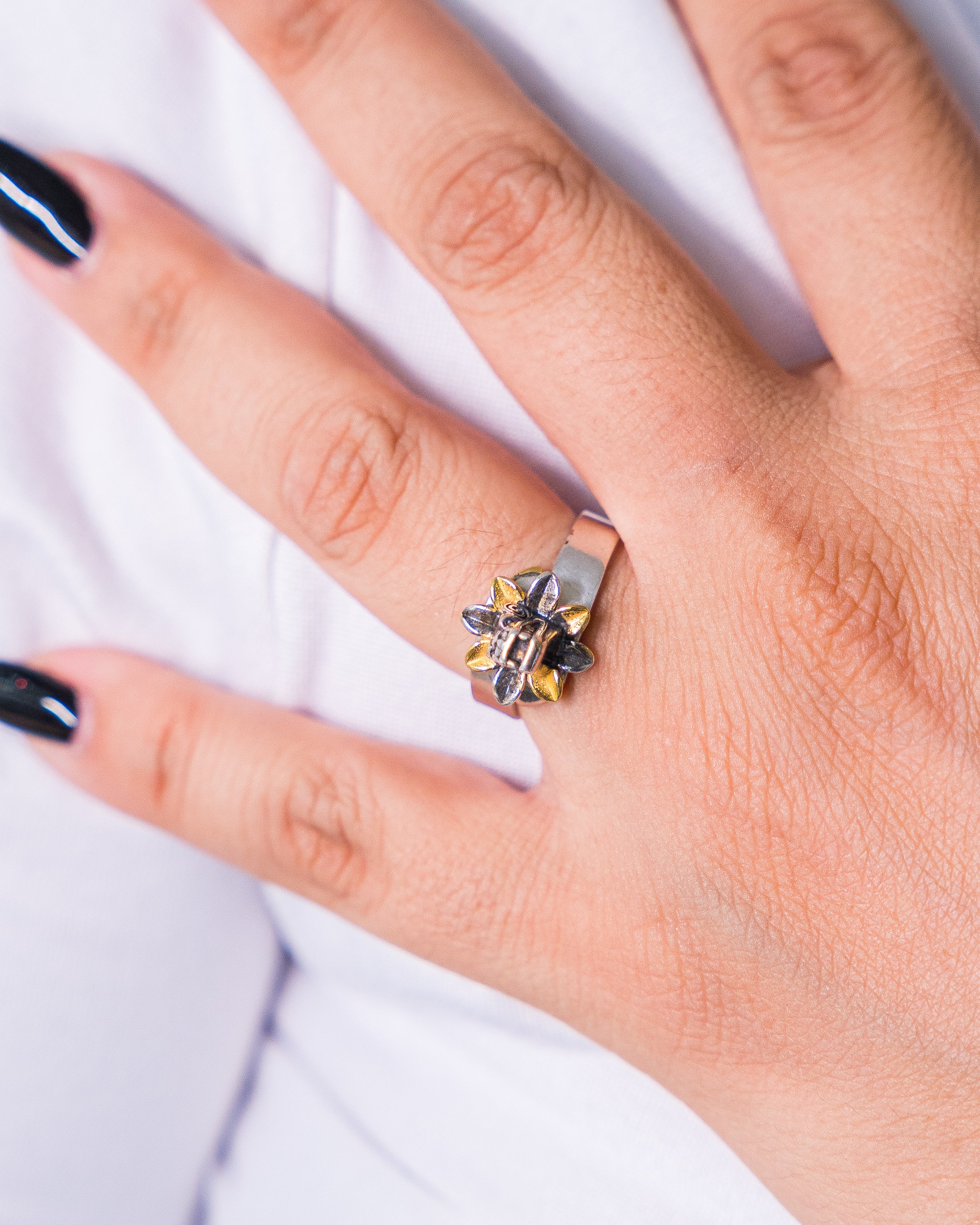 Anillo Kukulcán Flor de Viento, joya de plata .925 – Gabriela Sánchez (vista 2)